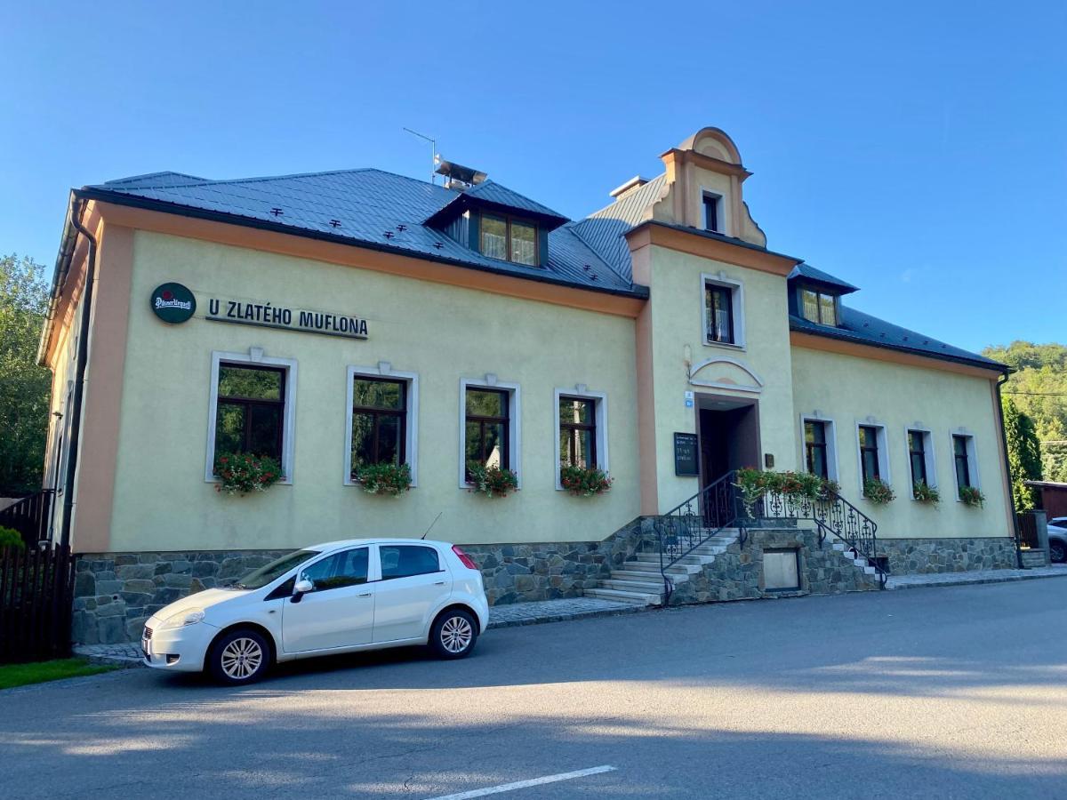 Penzion U Muflona Šternberk Exteriér fotografie